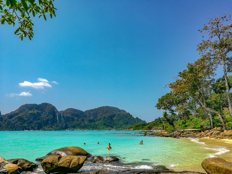 Caminho para a Long beach na Tailândia