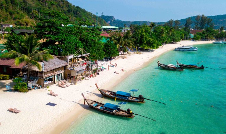 Nice beach em Phi Phi na Tailândia.