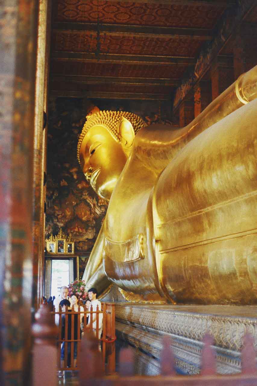 Wat Pho - passeio pelos templos de Bangkok - Buda reclinado - deitado