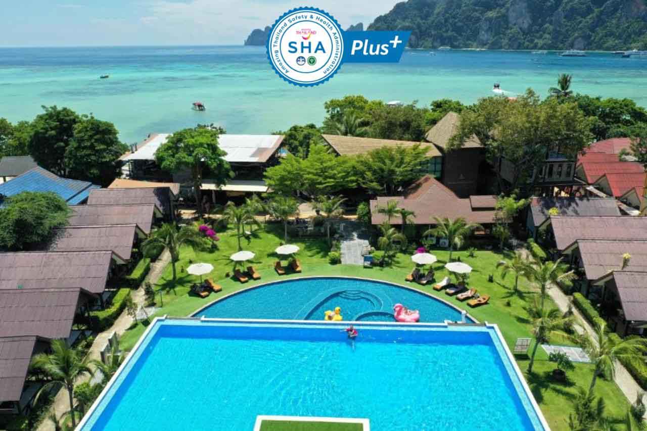 Piscina e vista incrível no Phi Phi Andaman Legacy Resort- Hotéis SHA na Tailândia