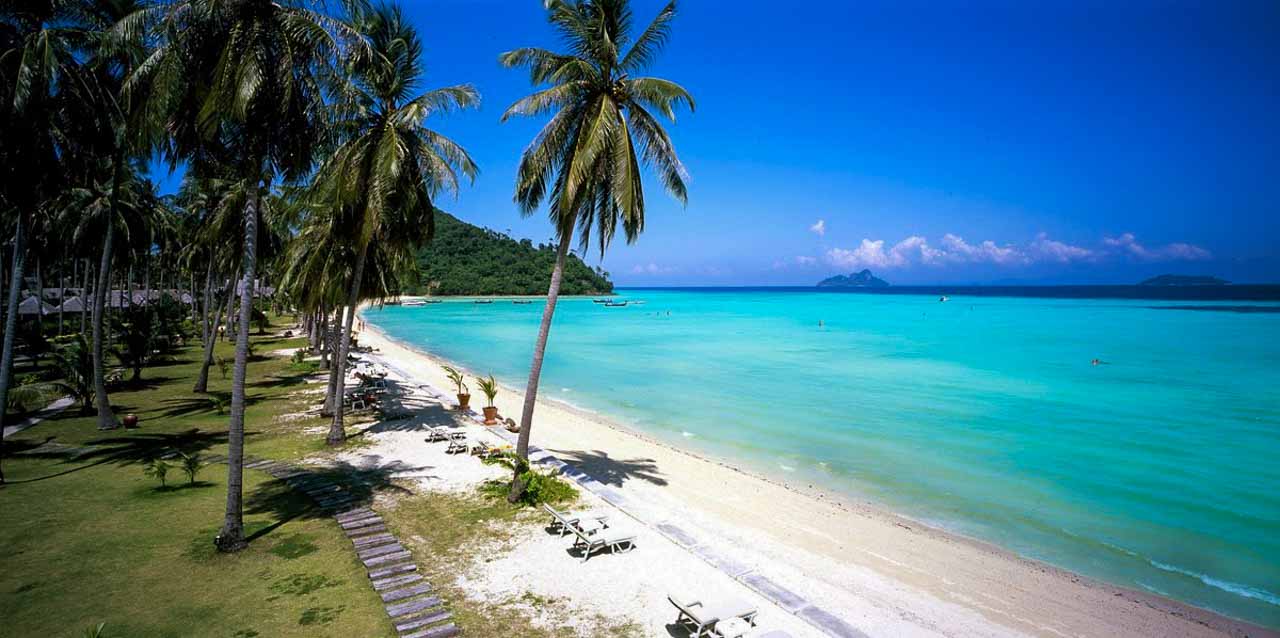 Praia praticamente privada do hotel Saii Phi Phi Island Village: Loh Ba Kao na Tailândia